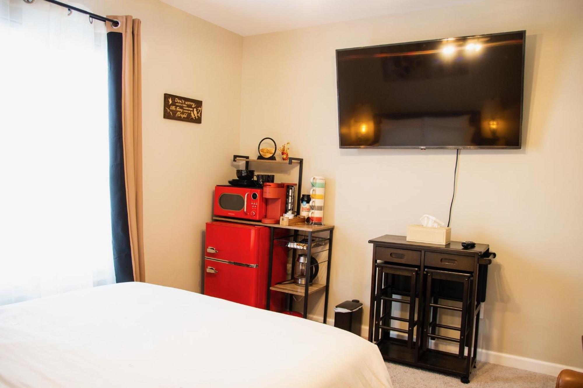Hometel Premium Guest Suite W/ Private Entrance Ypsilanti Eksteriør billede